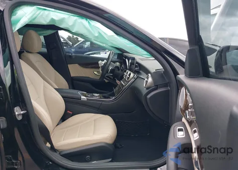 2019 Mercedes-Benz C 300 из США, поврежденный, VIN 55SWF8DB2KU287542